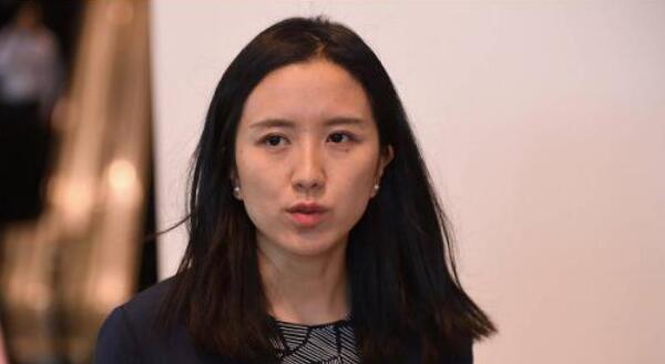 胡玮炜辞任摩拜CEO